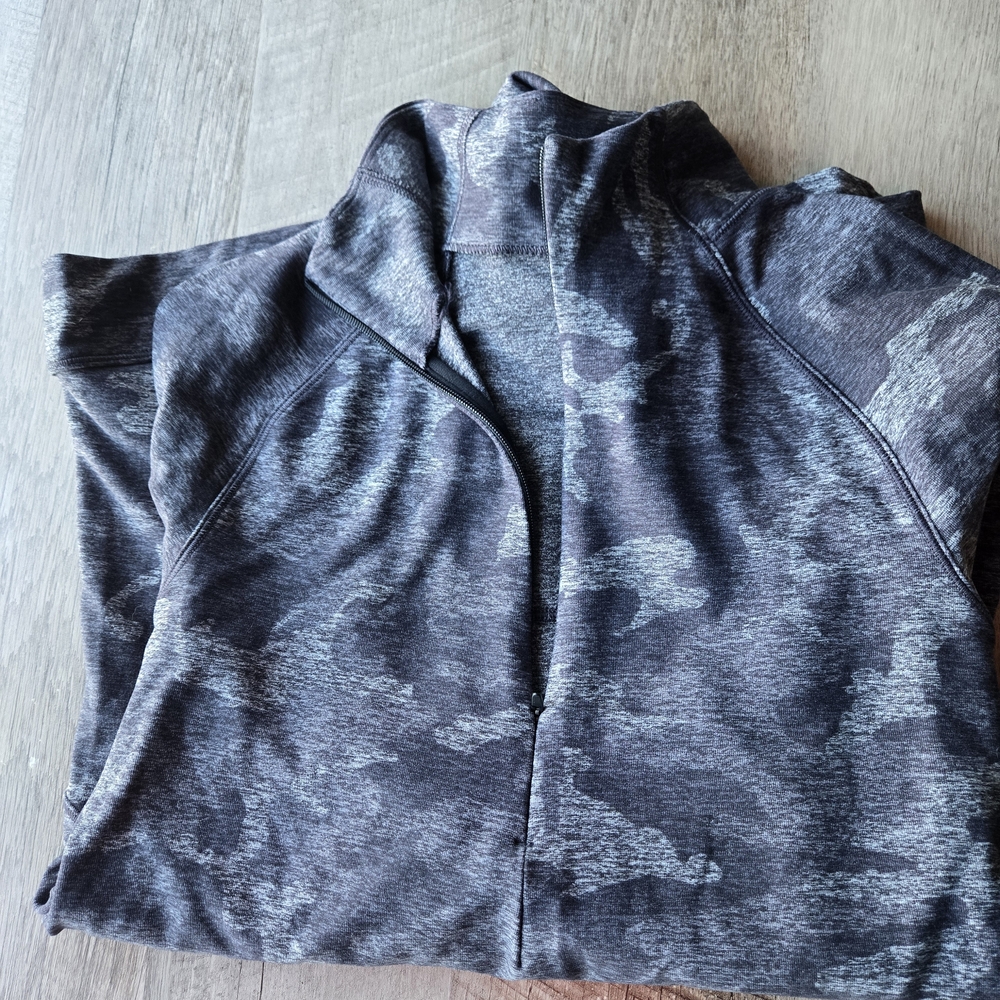 lululemon athletica Gray Camo Top